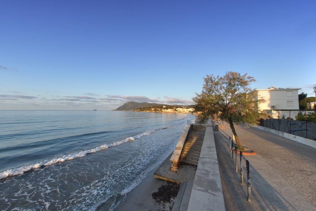 Apartment With Sea View La Seyne-sur-Mer Dış mekan fotoğraf